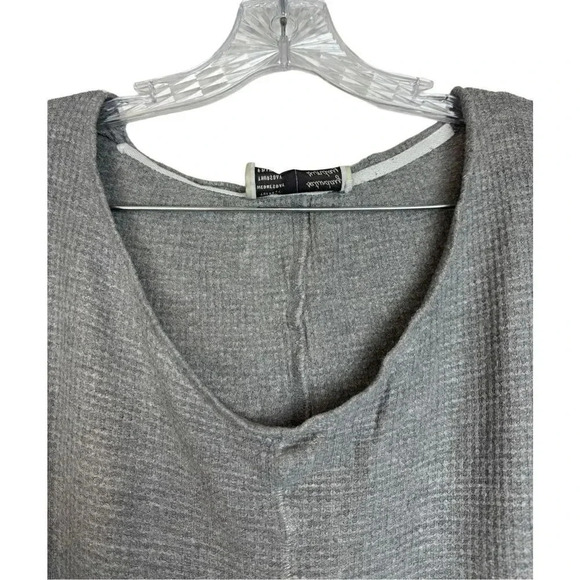 Anthropologie Oversized Waffle Knit Thermal Tunic Top XS Gray Raw Hem Lagenlook - Picture 6 of 10